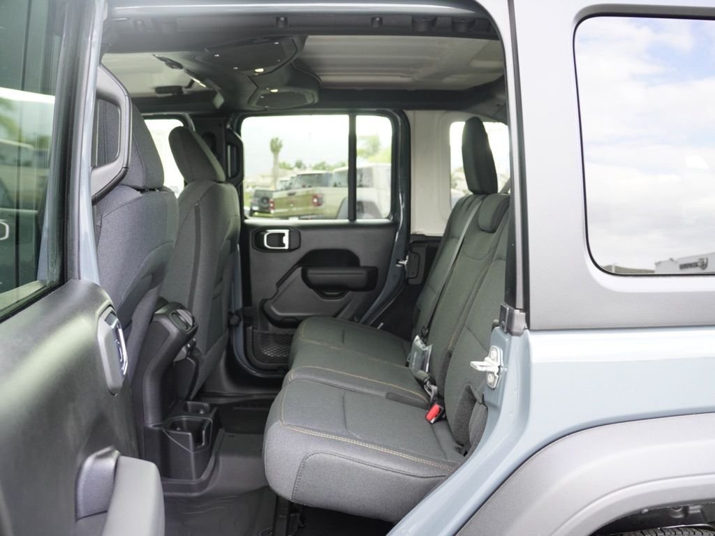 New 2026 Anvil Clear-Coat Exterior Paint Jeep Sport image 18