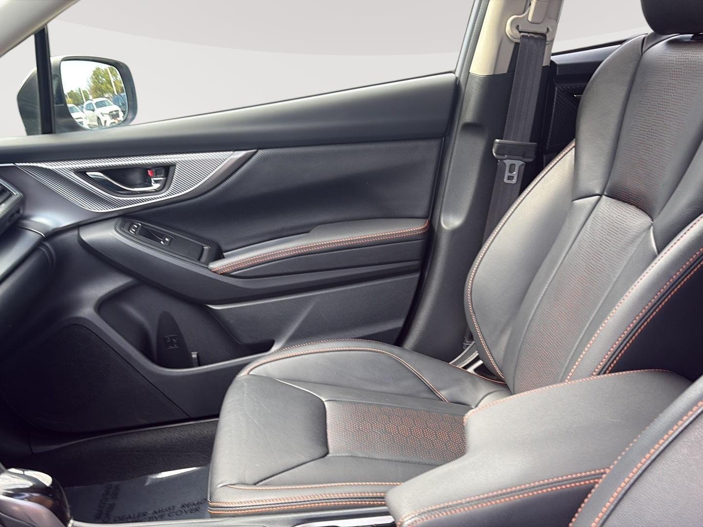Used 2022 Ice Silver Metallic Subaru Limited image 13