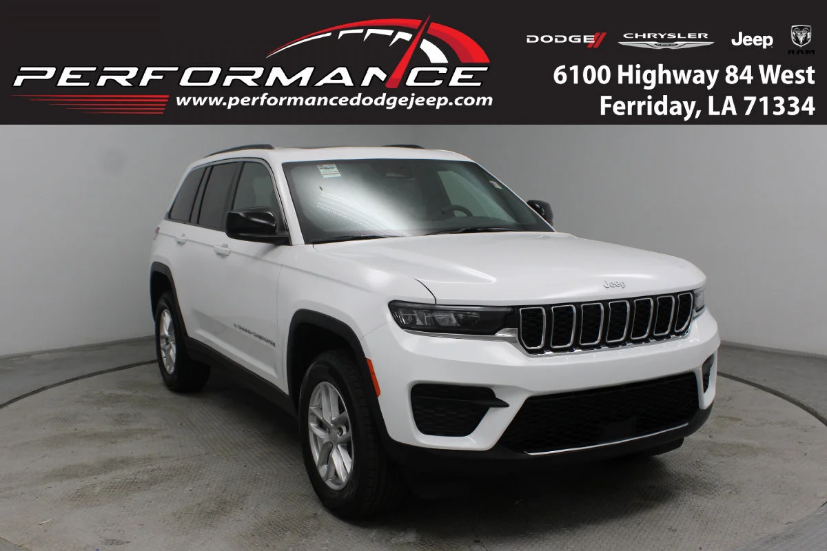 New 2025 Bright White Clear-Coat Exterior Paint Jeep Laredo  x 4x2 image 1