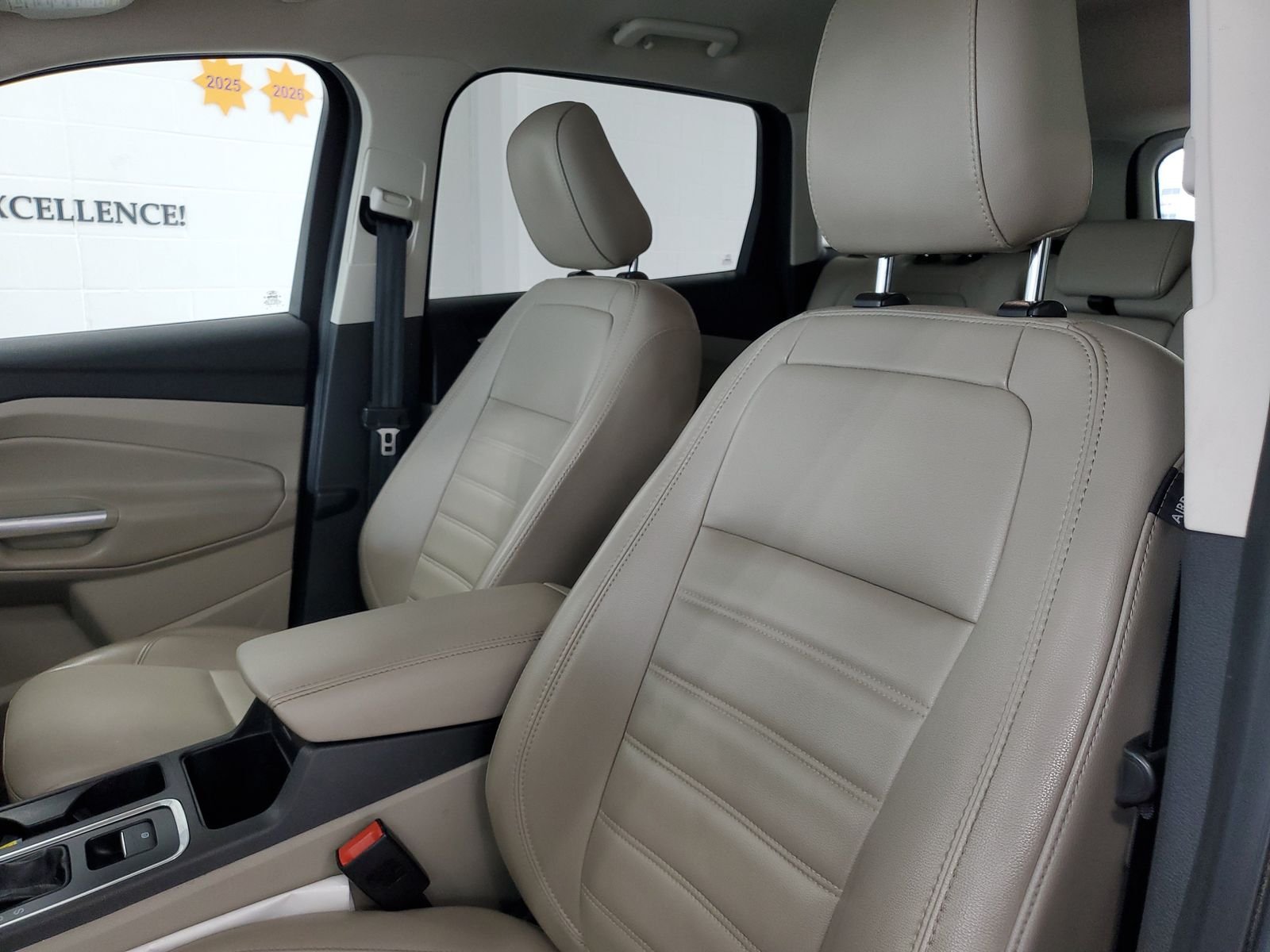 Used 2019 Gray Ford SEL image 12