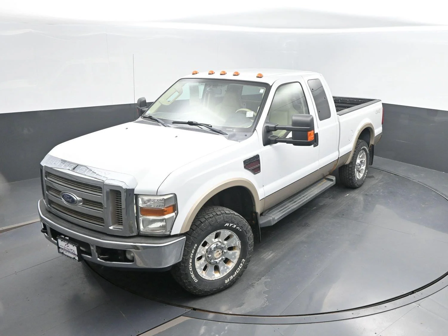 Used 2008 White Ford XL image 32