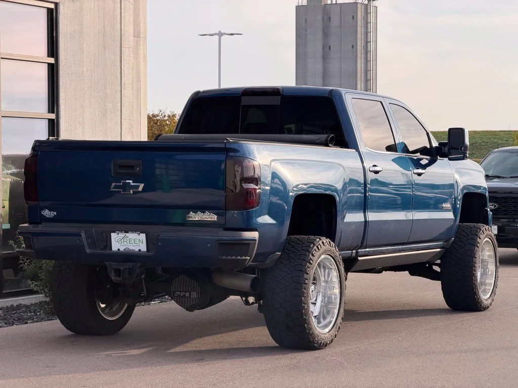 Used 2015 Blue Chevrolet High Country image 5