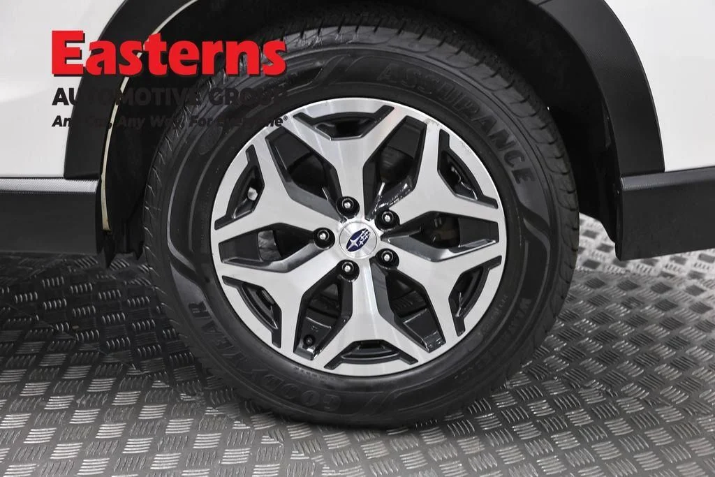 Used 2022 White Subaru Premium image 38