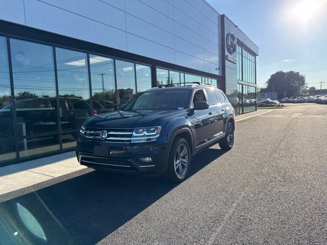 Used 2019 Blue Volkswagen 3.6L V6 SE image 6