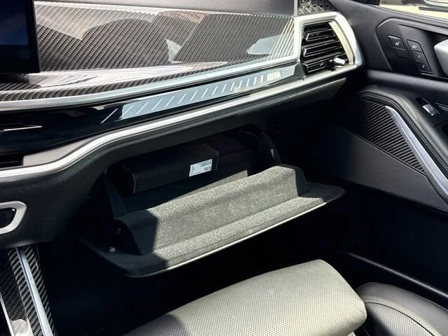 Used 2025 Black Sapphire Me BMW M60i image 34