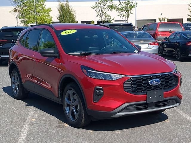 Used 2025 Red Ford ST-Line image 2