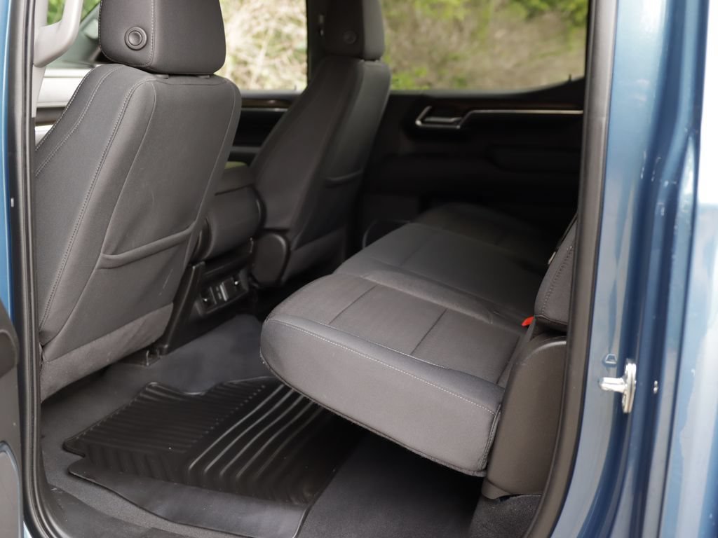 Used 2024 Lakeshore Blue Metallic Chevrolet LT (2FL) image 25