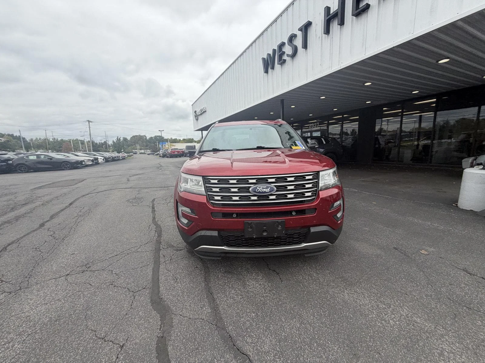 Used 2016 Ruby Red Metallic Tinted Clearcoat Ford XLT image 4