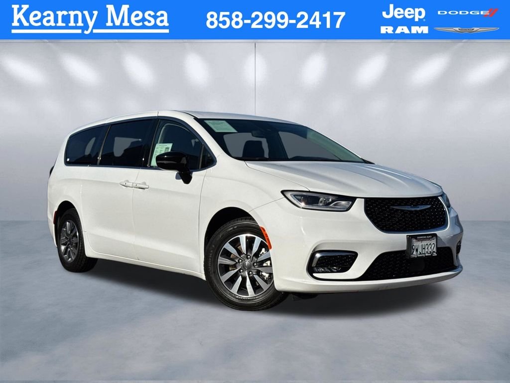 2024 Chrysler Pacifica