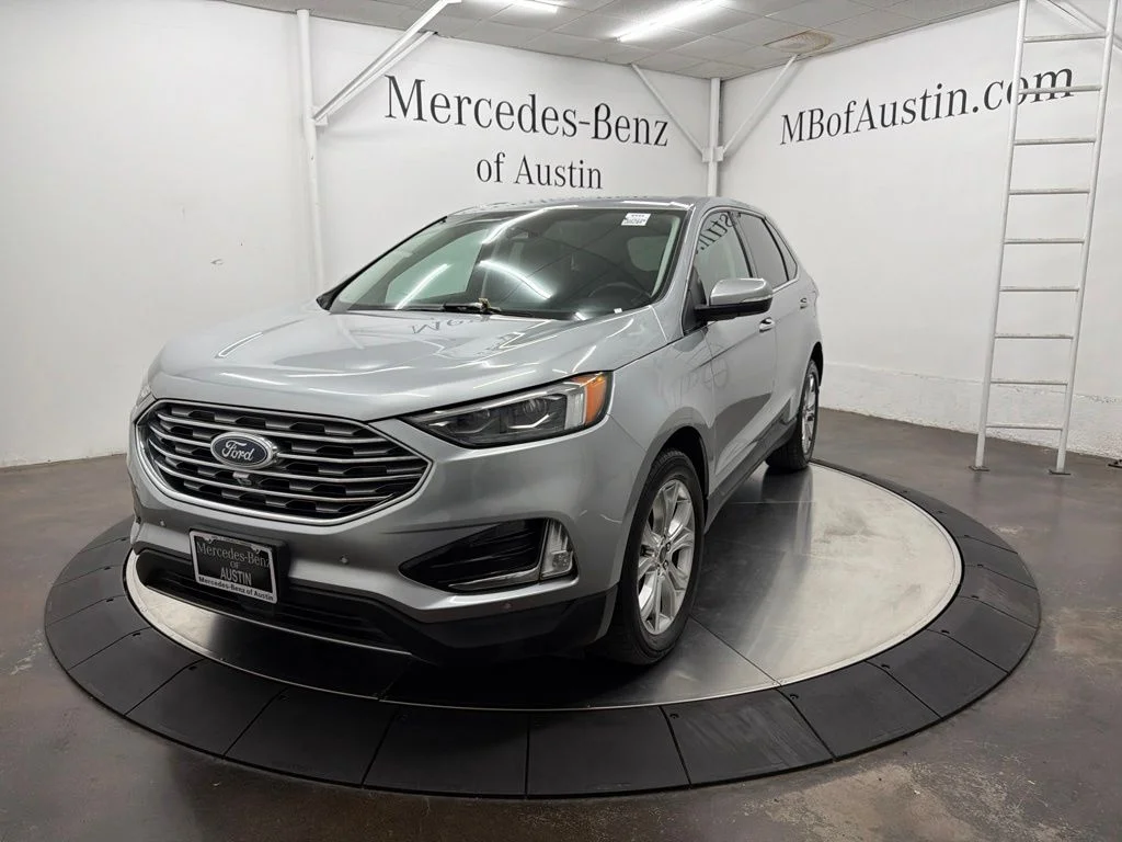 Used 2022 Silver Ford Titanium image 3