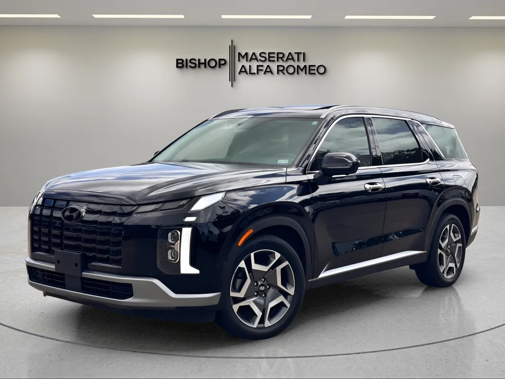 Used 2024 Black Hyundai SEL image 2