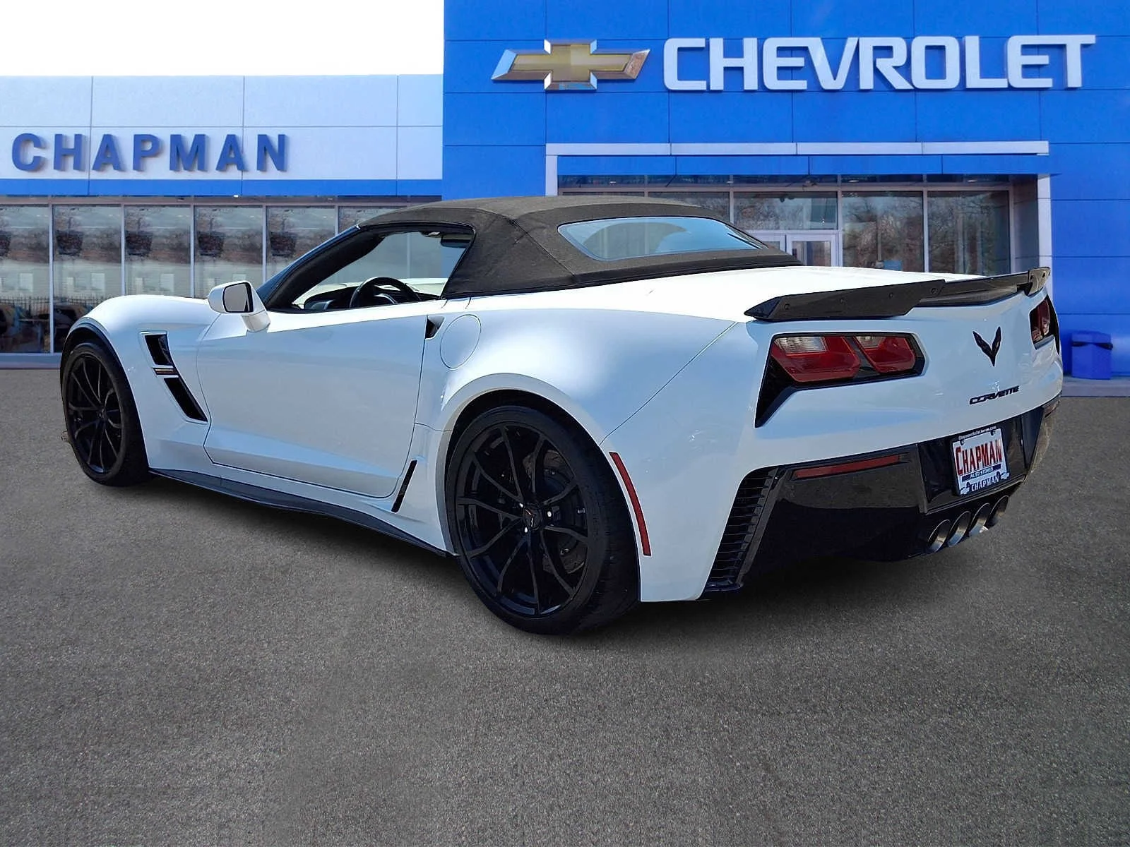 Used 2019 White Chevrolet Grand Sport 2LT image 3