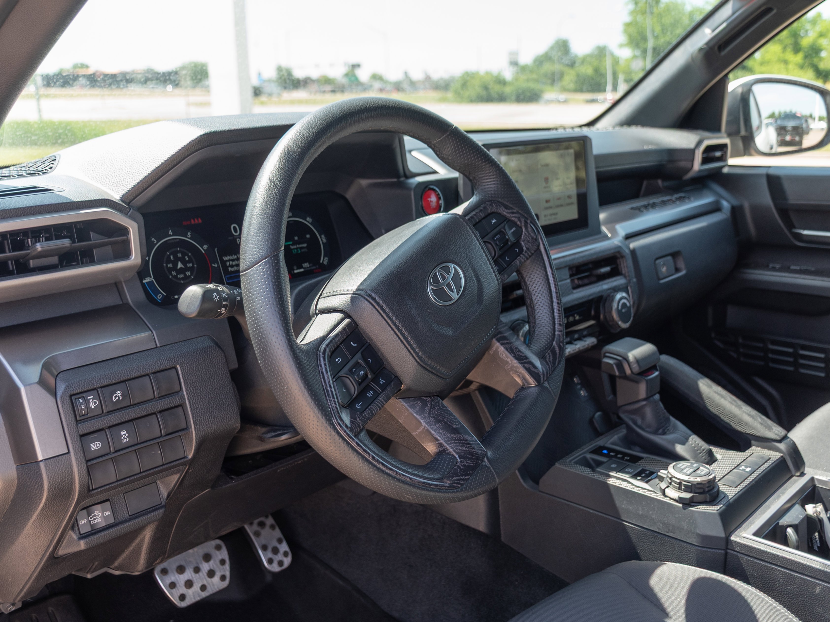 2025 Toyota Tacoma TRD Off Road - Photo 10