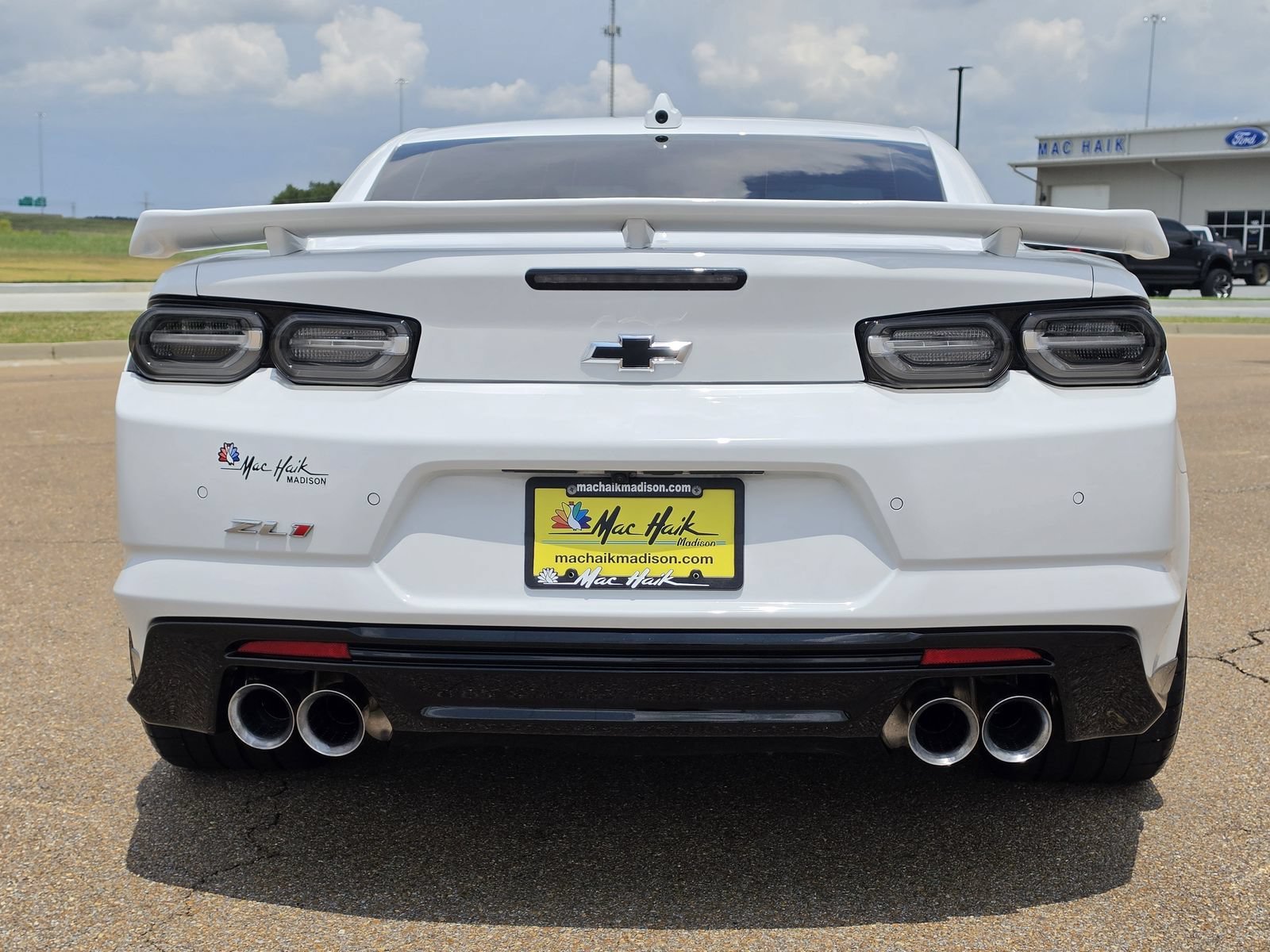 Used 2023 SUMMIT WHITE Chevrolet ZL1 image 4