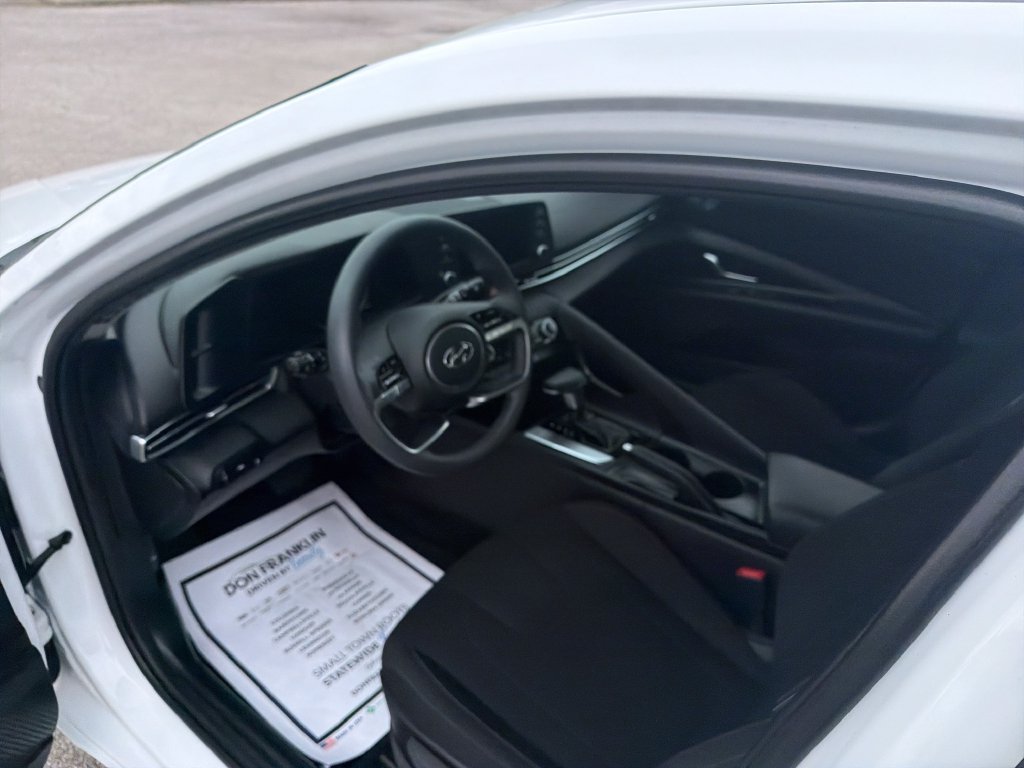 Used 2022 Gray Hyundai SEL image 16