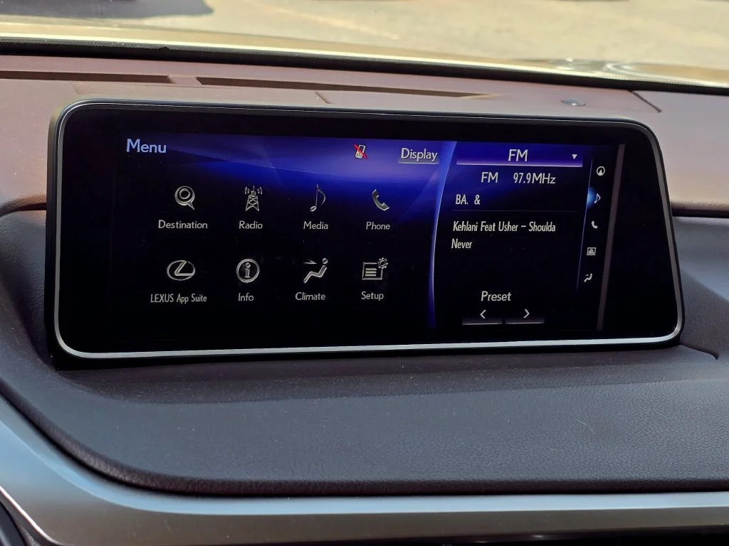 Used 2017  Lexus 350 image 32
