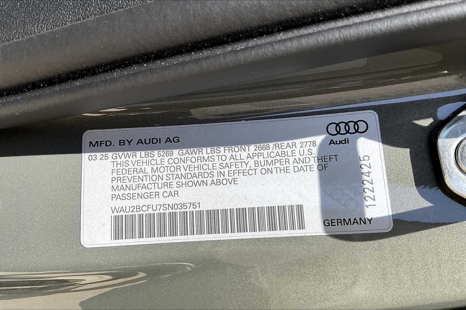 Used 2025 Chronos Gray Metallic Audi Premium Plus image 18