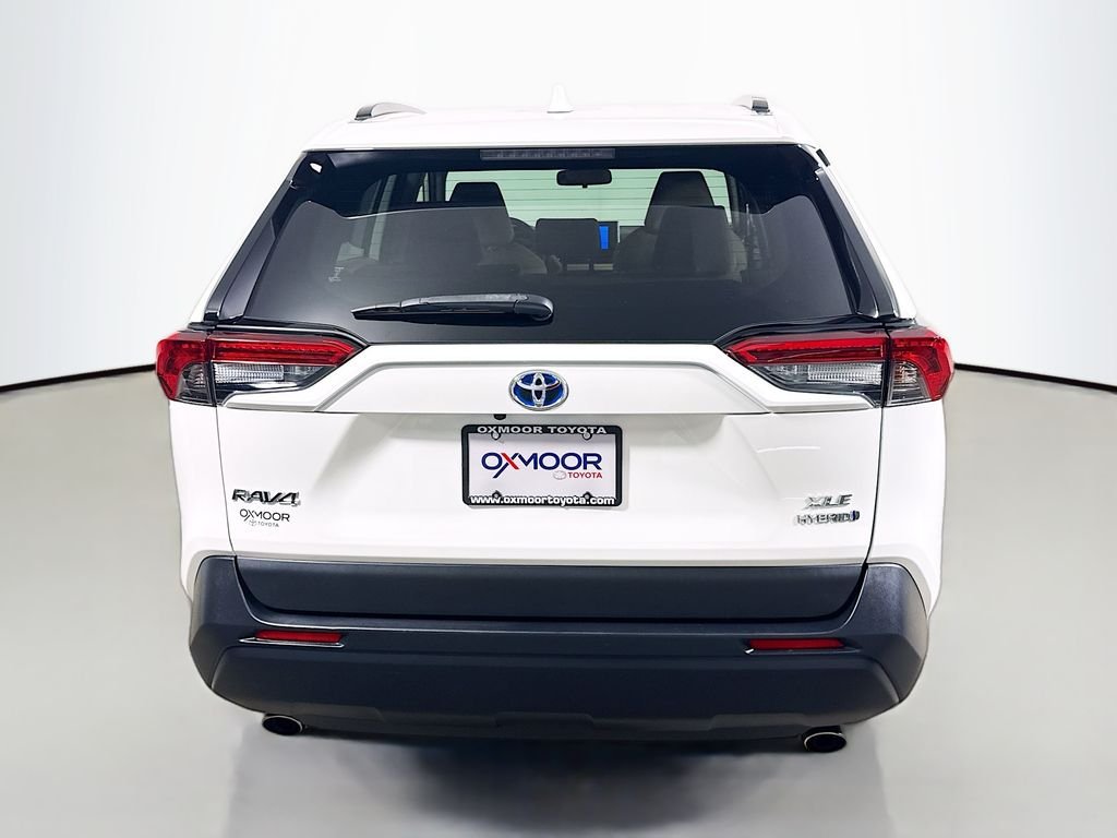 Used 2023 Ice Cap Toyota Hybrid XLE image 6