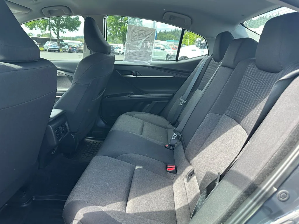Certified Used 2025  Toyota LE image 15