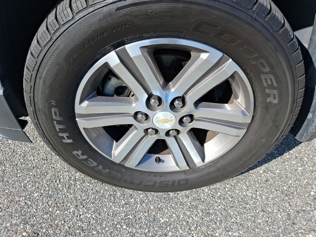 Used 2016 Silver Chevrolet 2LT image 19