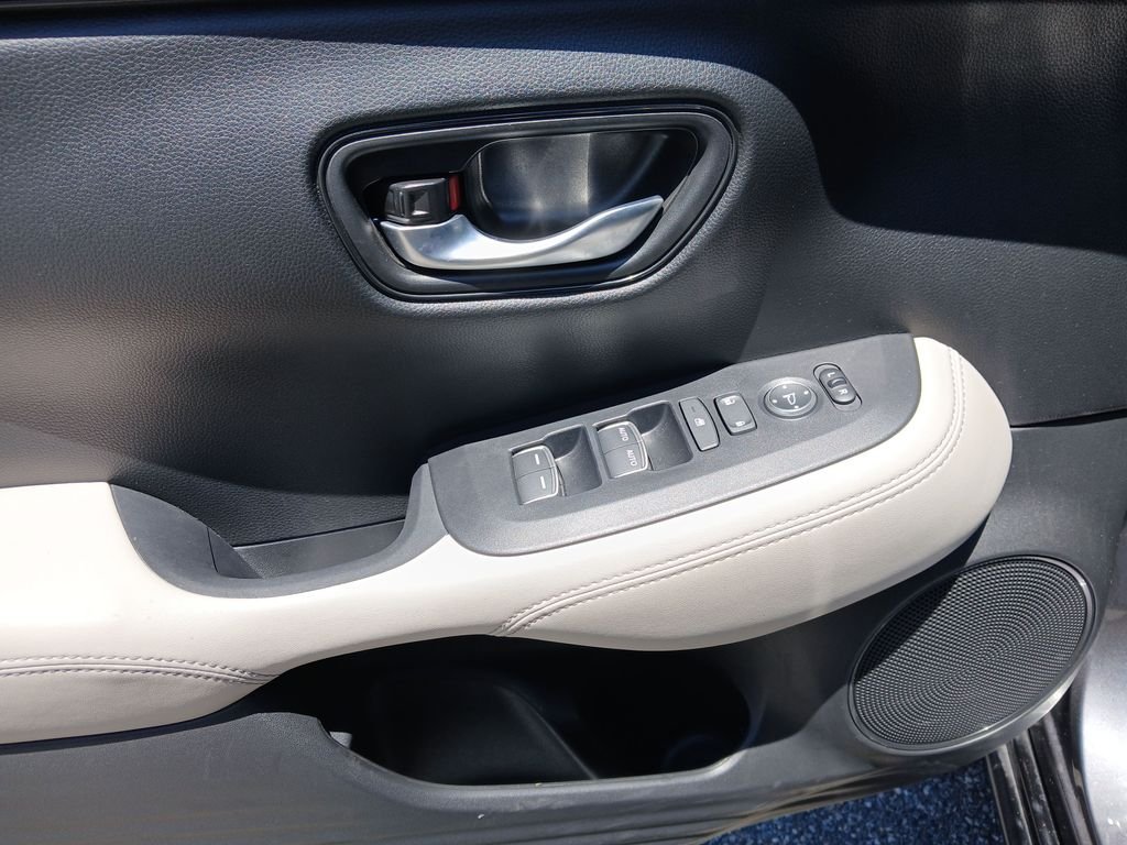 Used 2026 Gray Honda EX-L image 23