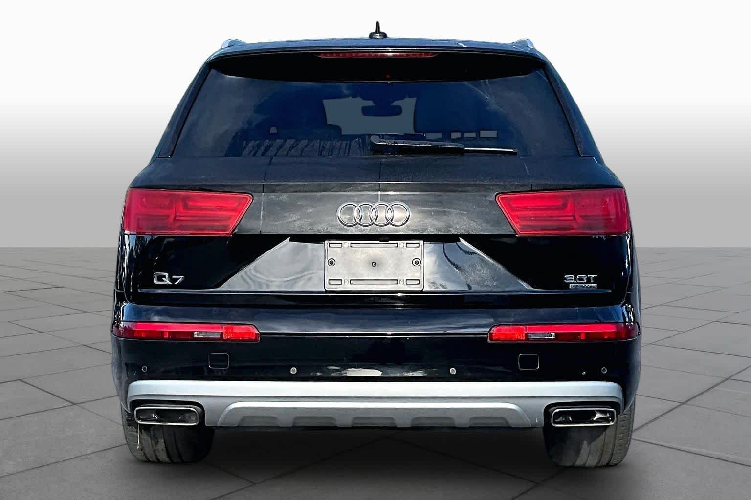 Used 2017 Night Black Audi Prestige image 5