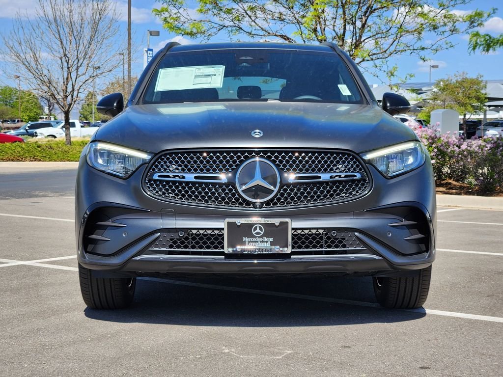 New 2026 MANUFAKTUR Graphite Grey Magno Mercedes-Benz GLC300 4MATIC® image 3