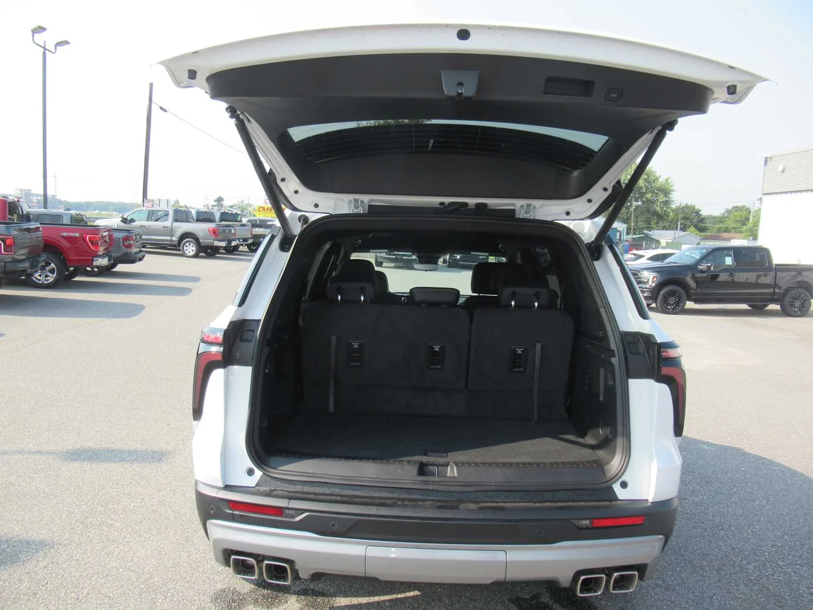 Used 2026 Summit White Chevrolet FWD LT image 17
