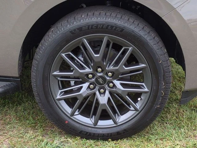 New 2026 Marsh Gray Ford MAX Platinum® image 11