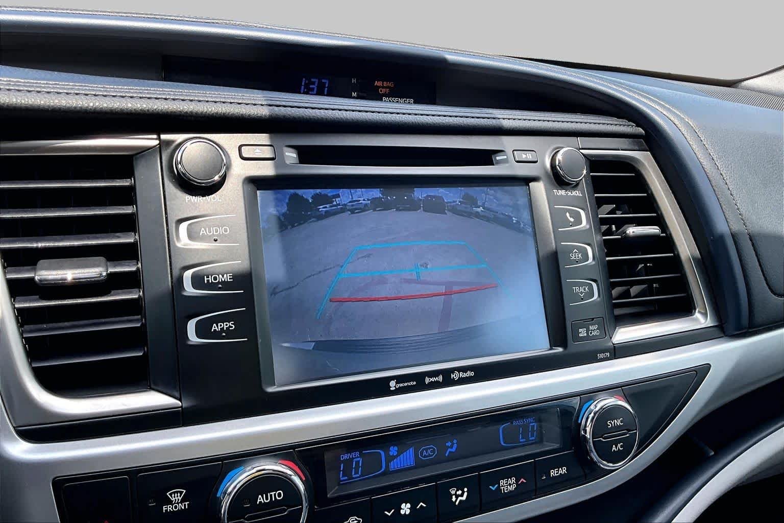 Used 2018 Celestial Silver Metallic Toyota XLE image 27