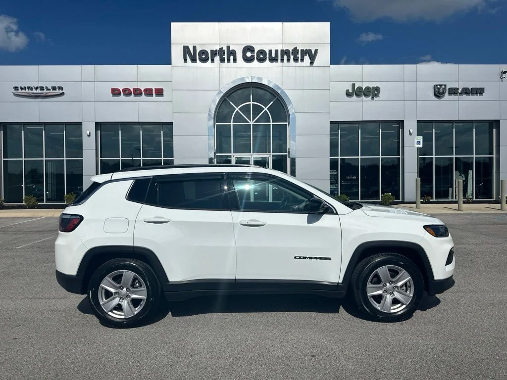 2022 Jeep Compass Latitude's photo