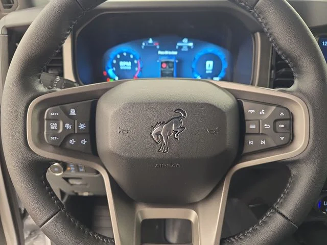 New 2026 Oxford White Ford Badlands® image 36