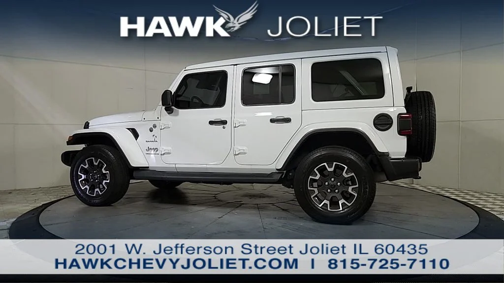 Used 2024 White Jeep Sahara image 5
