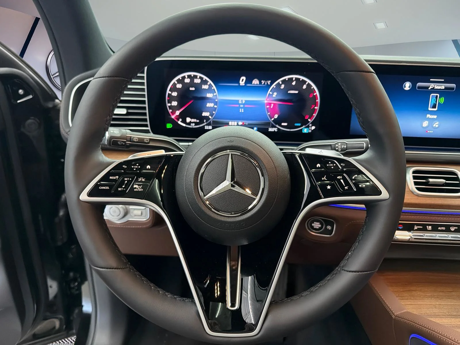 Used 2026 Black Mercedes-Benz GLE 450 image 11