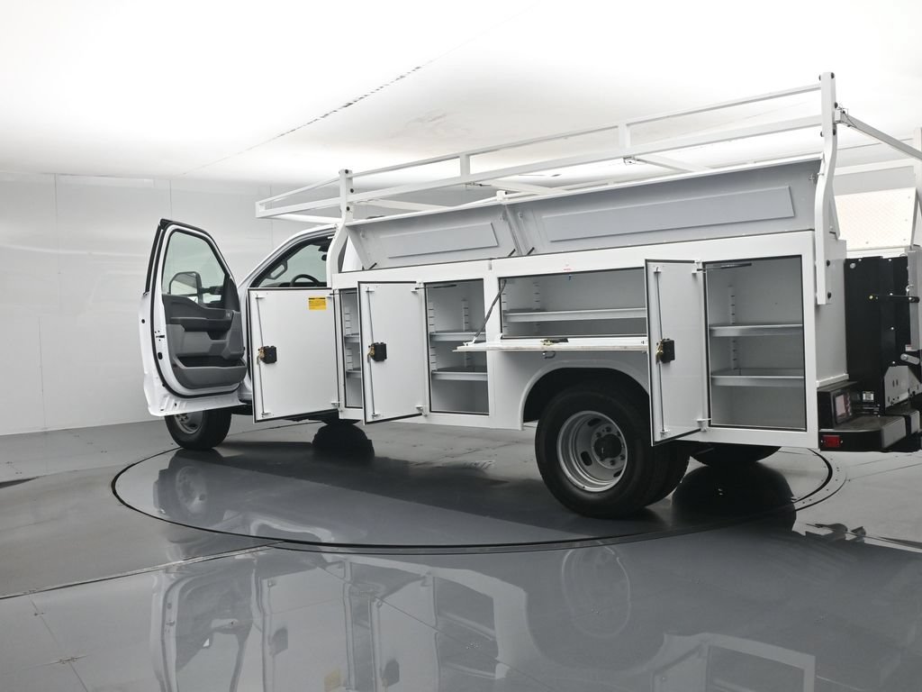 New 2026 Oxford White Ford XL image 38