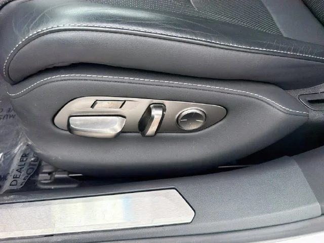 2022 Lexus LS Base - Photo 24