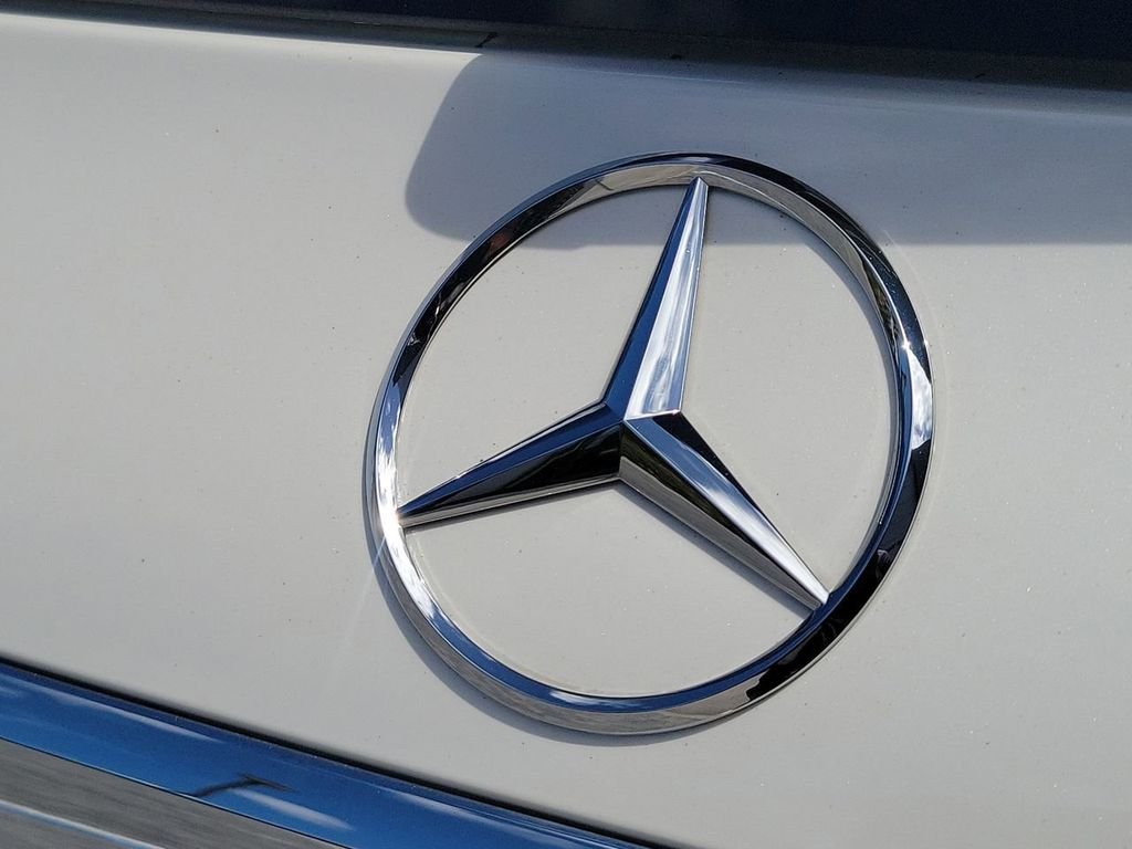 Used 2022  Mercedes-Benz GLS 450 image 9