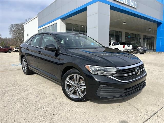 Used 2024 Volkswagen Jetta SE with VIN 3VWEM7BU2RM014783 for sale in Livingston, TN