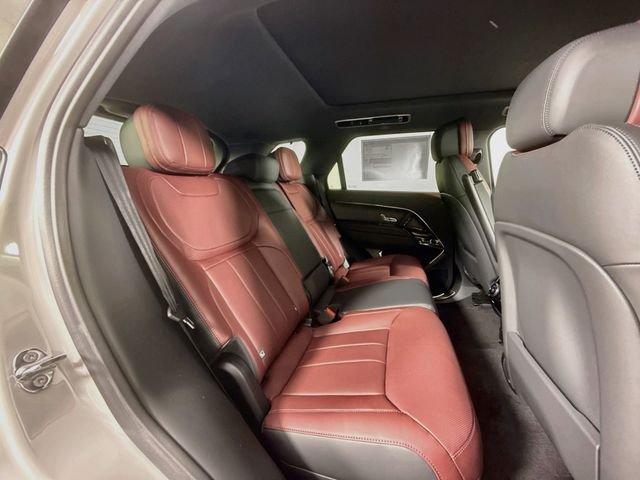 New 2026 Borasco Grey Land Rover Dynamic SE image 29