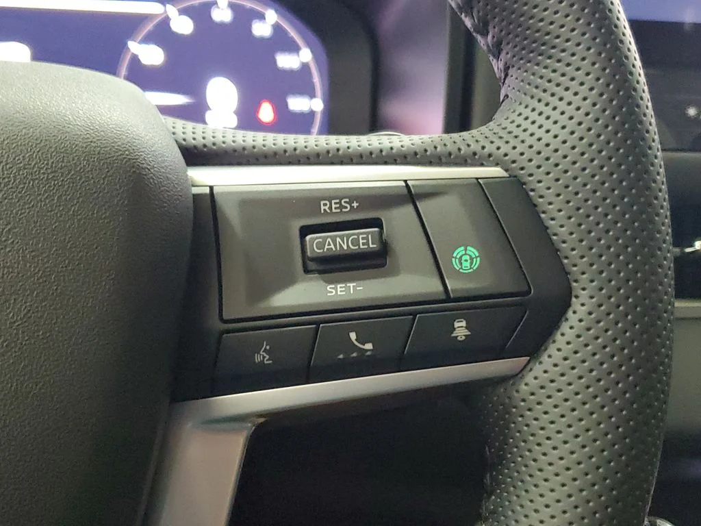 New 2026 Gray Mitsubishi SEL image 25