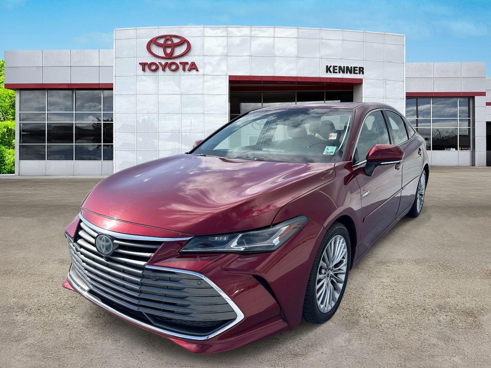 Used 2019 Ruby Flare Pearl Toyota Limited image 3