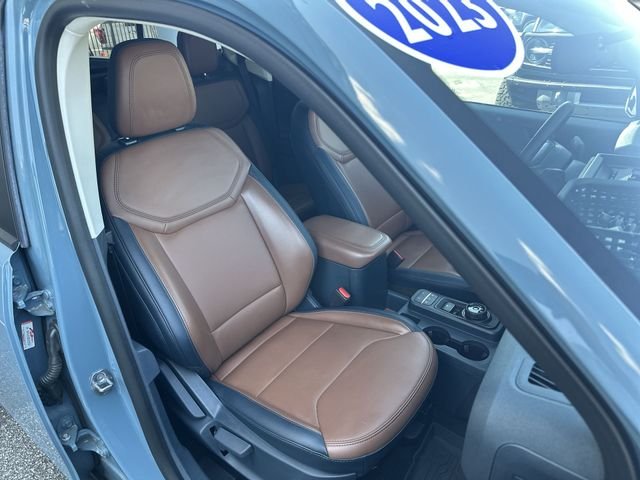 Used 2023 Blue Ford Lariat image 27