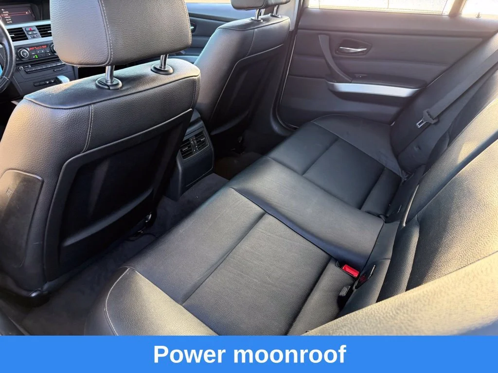 Used 2011  BMW 335i xDrive image 21