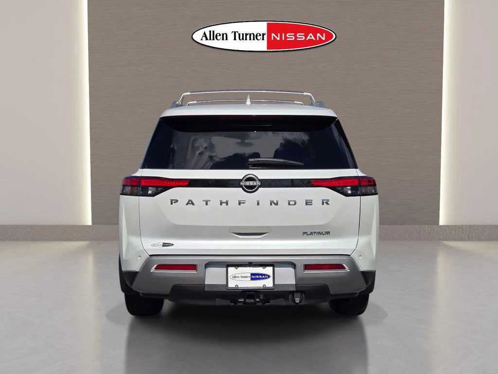 Used 2025 White Nissan Platinum image 7