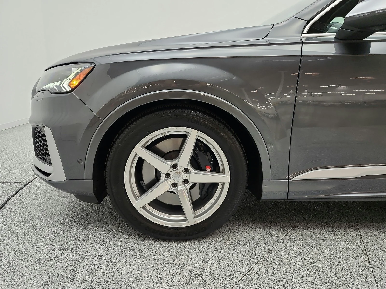 Used 2022 Daytona Gray Pearl Effect Audi Premium Plus image 22