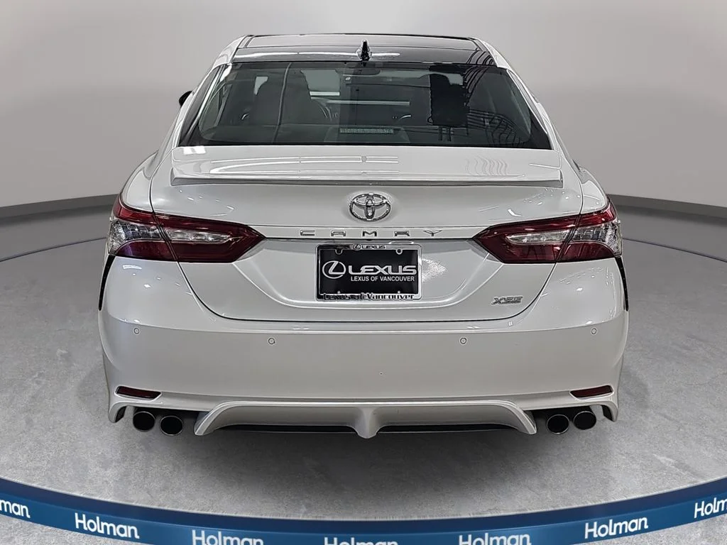 Used 2018 Beige Toyota XSE V6 image 7