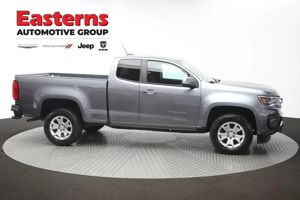 Used 2021 Gray Chevrolet LT image 43