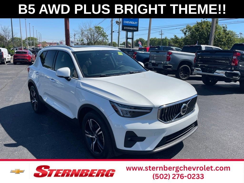 2023 Volvo XC40 B5 Plus Bright AWD's photo