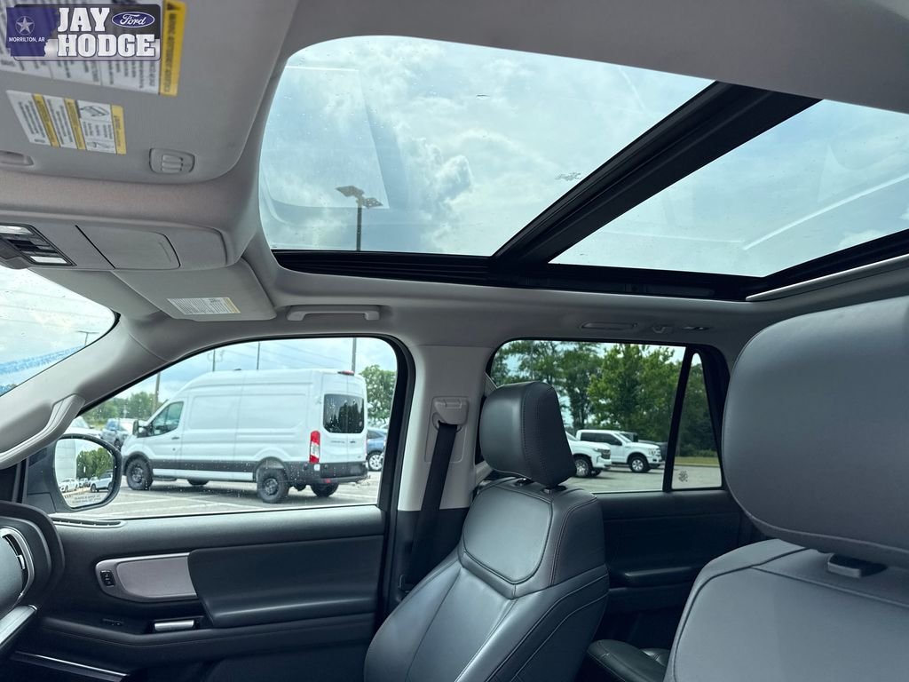 Used 2025 White Ford Active image 31