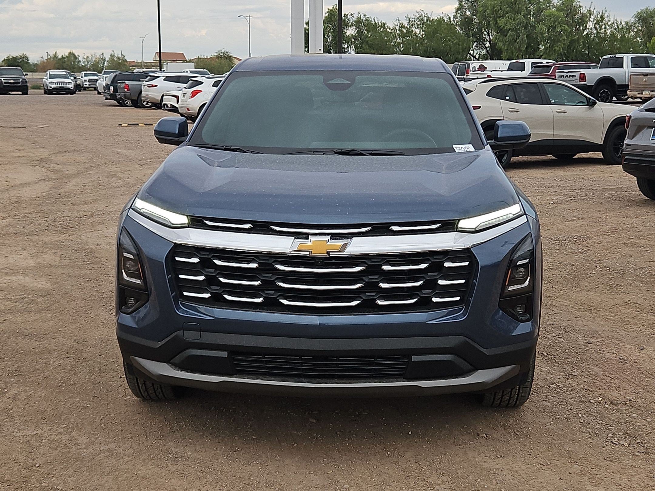 2027 Chevrolet Equinox LT - Photo 14